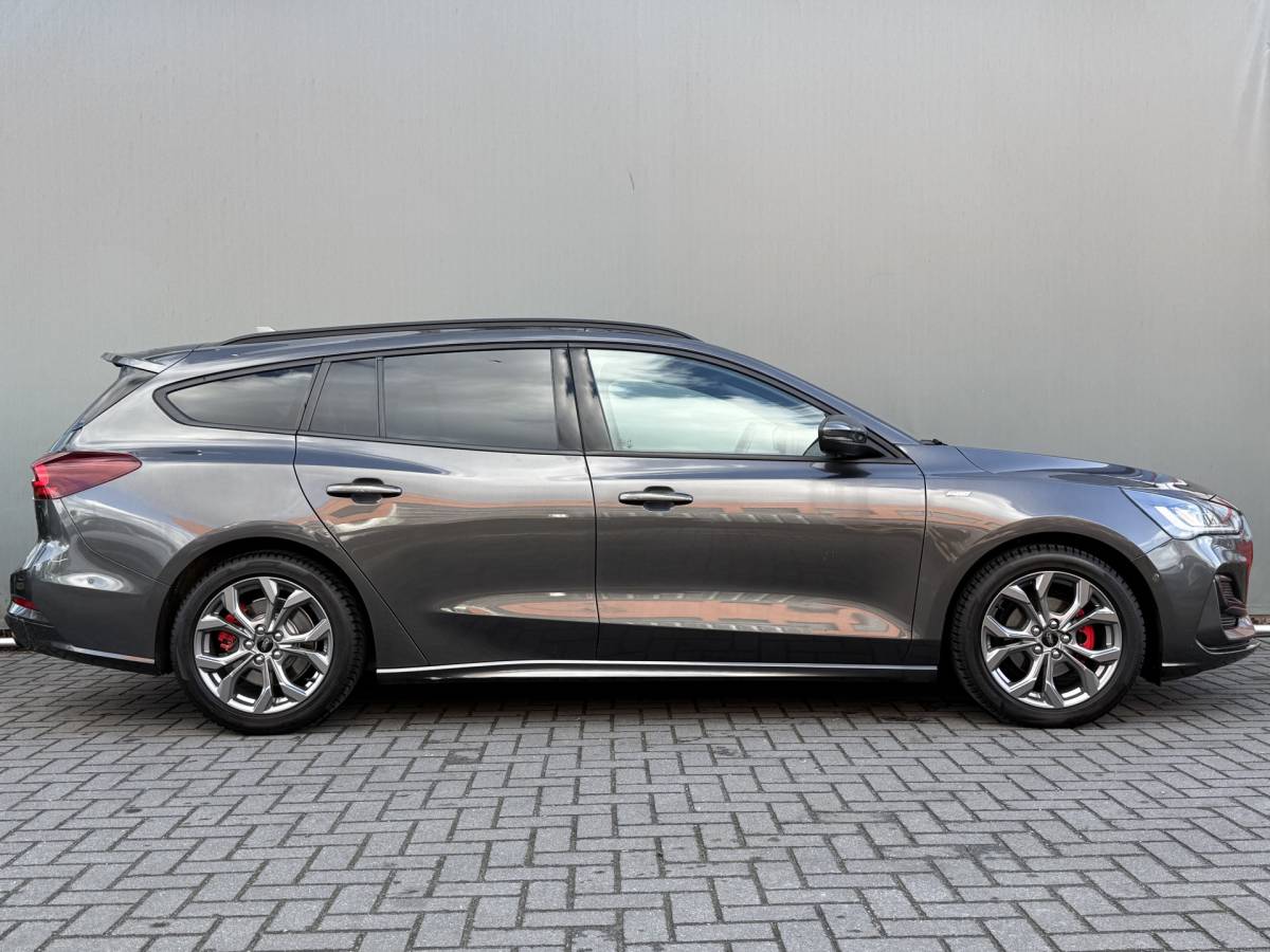 Ford Focus Ford Focus Wagon BWJ 2022 1.0 EcoBoost Hybrid 126PK ST Line Style STUUR + STOELVERW. | NAVI | CLIMA | CRUISE | CARPLAY & ANDROID | CAMERA | LMV | PDC