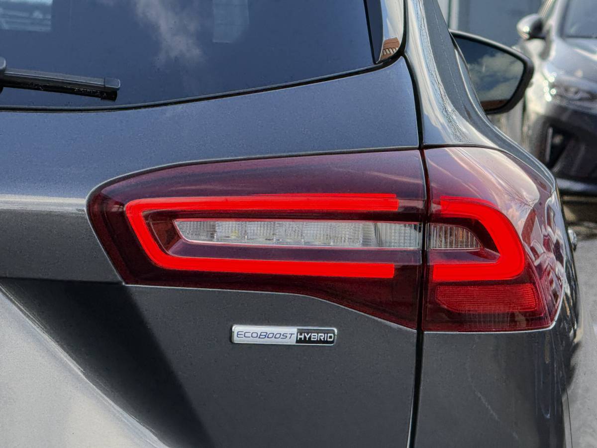 Ford Focus Ford Focus Wagon BWJ 2022 1.0 EcoBoost Hybrid 126PK ST Line Style STUUR + STOELVERW. | NAVI | CLIMA | CRUISE | CARPLAY & ANDROID | CAMERA | LMV | PDC