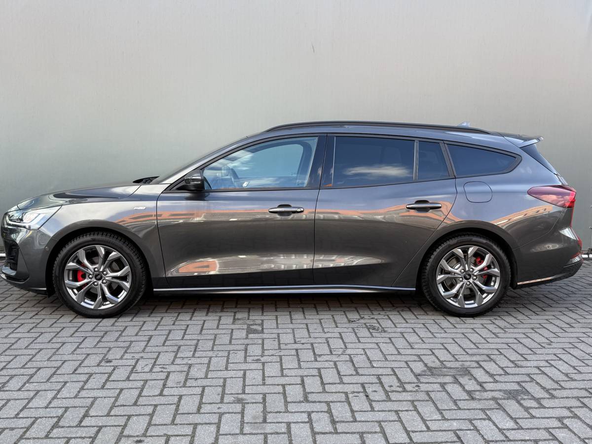 Ford Focus Ford Focus Wagon BWJ 2022 1.0 EcoBoost Hybrid 126PK ST Line Style STUUR + STOELVERW. | NAVI | CLIMA | CRUISE | CARPLAY & ANDROID | CAMERA | LMV | PDC