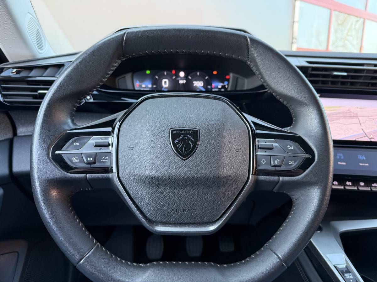 Peugeot 308 Peugeot 308 SW BWJ 2023 1.2 131 PK PureTech Allure TREKHAAK | FULL LED | HALF LEDER | KEYLESS | 360 CAMERA | CARPLAY + ANDROID | NAVI | CLIMA | CRUISE | LMV | PDC