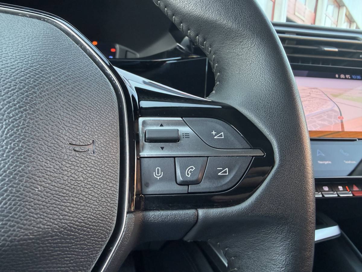 Peugeot 308 Peugeot 308 SW BWJ 2023 1.2 131 PK PureTech Allure TREKHAAK | FULL LED | HALF LEDER | KEYLESS | 360 CAMERA | CARPLAY + ANDROID | NAVI | CLIMA | CRUISE | LMV | PDC