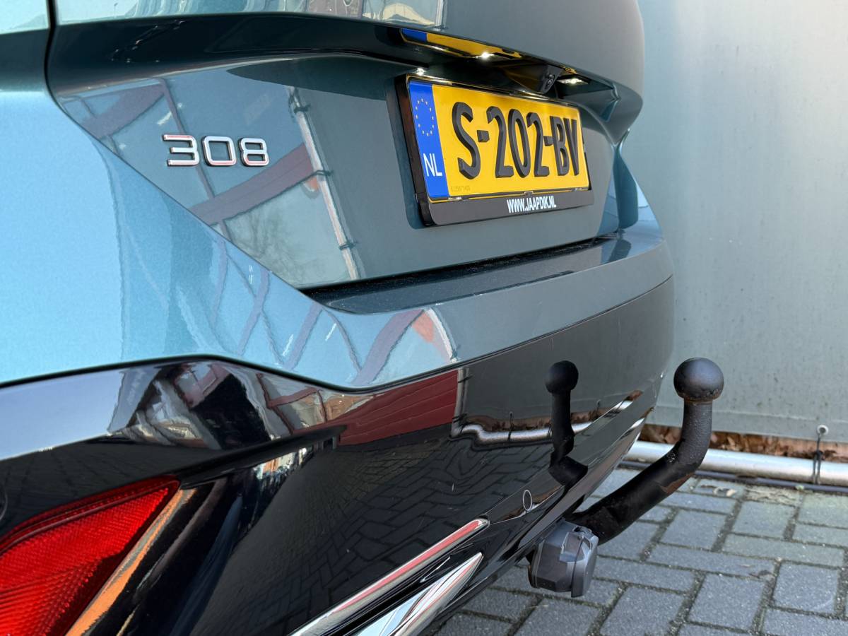 Peugeot 308 Peugeot 308 SW BWJ 2023 1.2 131 PK PureTech Allure TREKHAAK | FULL LED | HALF LEDER | KEYLESS | 360 CAMERA | CARPLAY + ANDROID | NAVI | CLIMA | CRUISE | LMV | PDC