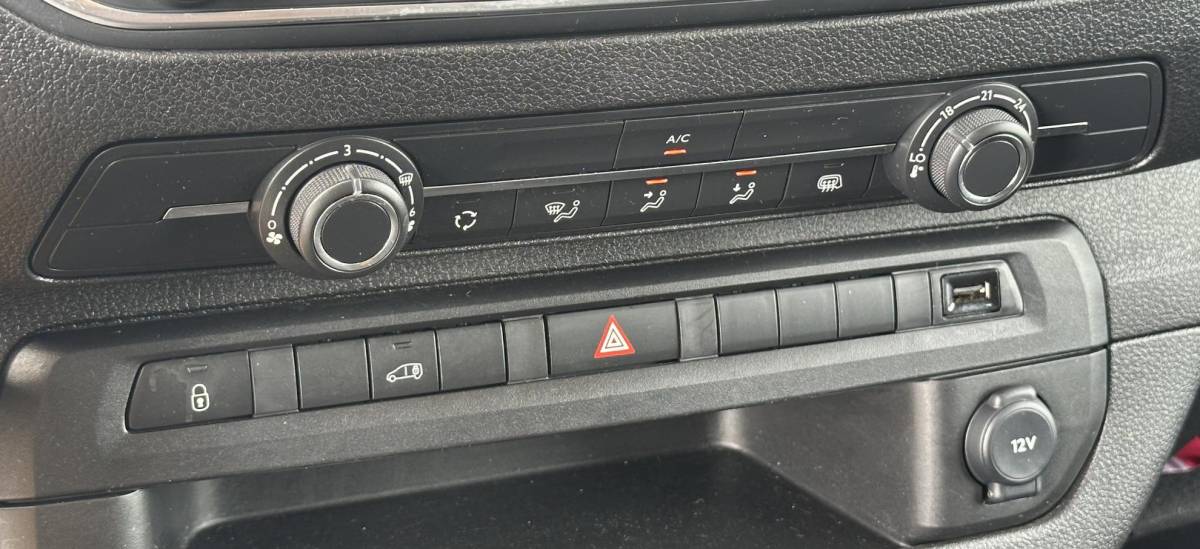 Peugeot Expert Peugeot Expert 2.0 BlueHDI 145 pk L2 AUTOMAAT|Navi|Carplay|Camera