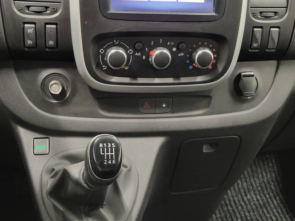 Renault Trafic Renault Trafic 2.0dCi 120pkTrekhaak Euro 6!