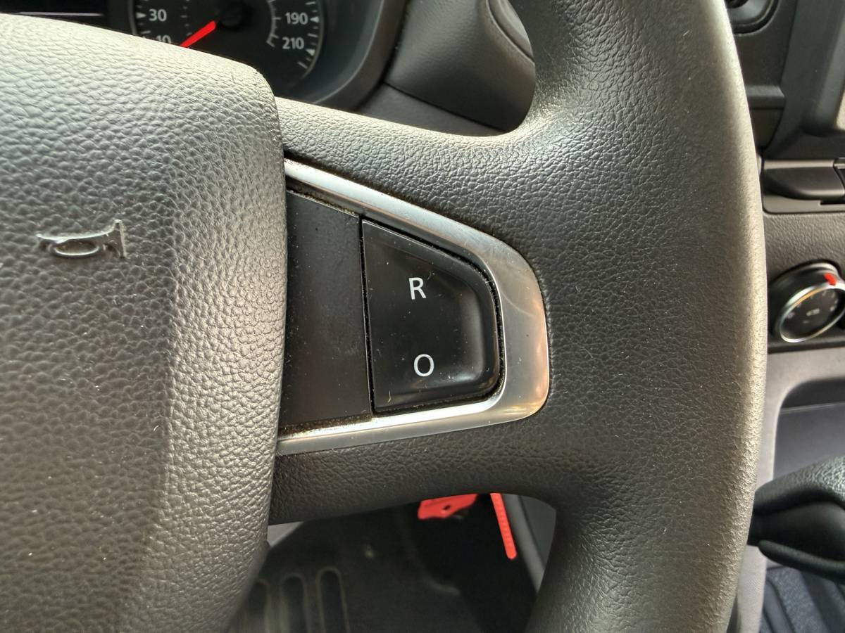 Renault Master Renault Master Plancher T35 2.3 DCI 150PK Lowliner Bakwagen Airco Cruise Control Camera Foodtruck Meubelbak Paardenwagen