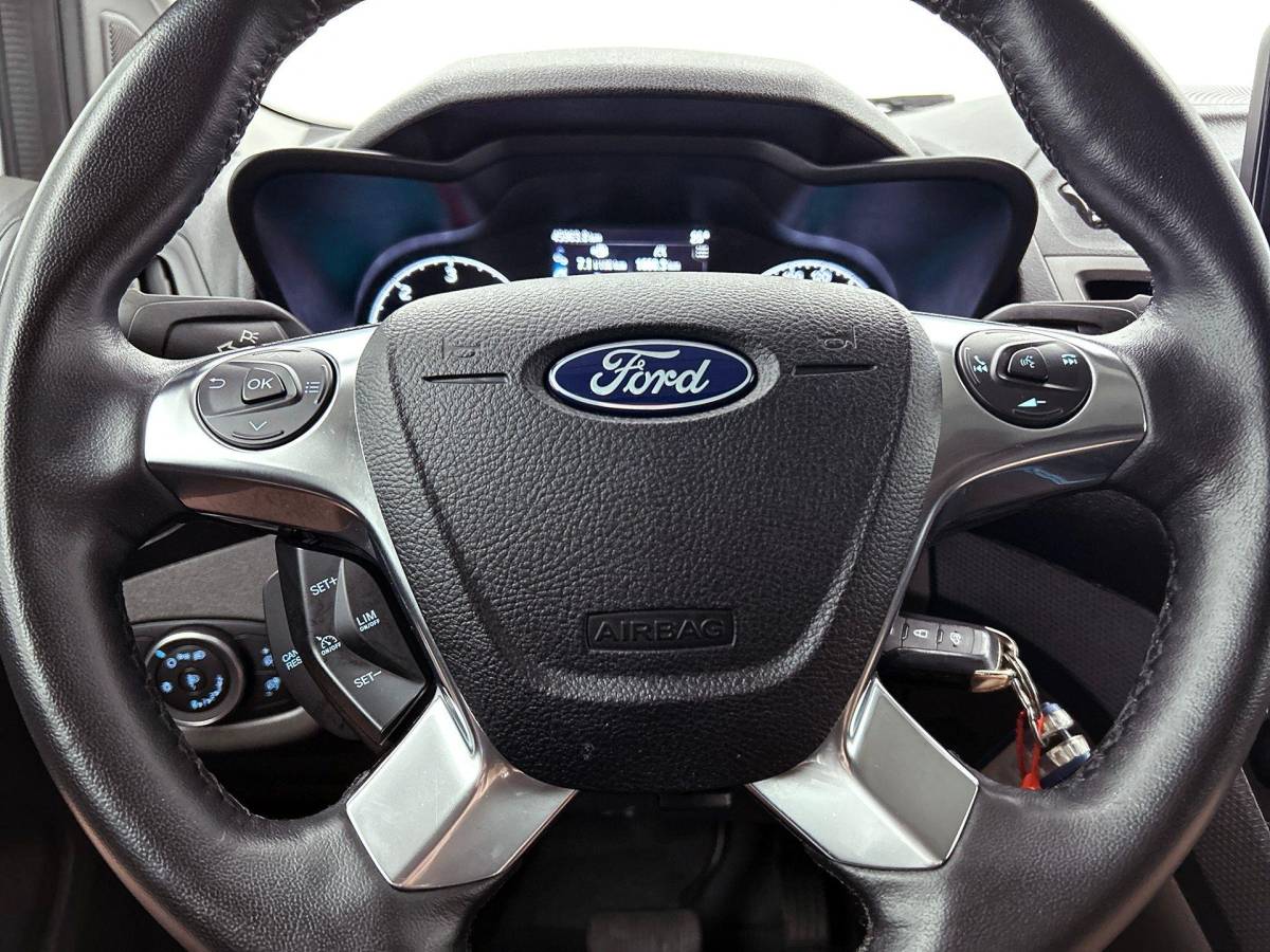 Ford Transit Connect Ford Transit Connect 1.5 EcoBlue Aut. L2 Trend Navigatie Airco Parkeersensoren Cruise Control Camera