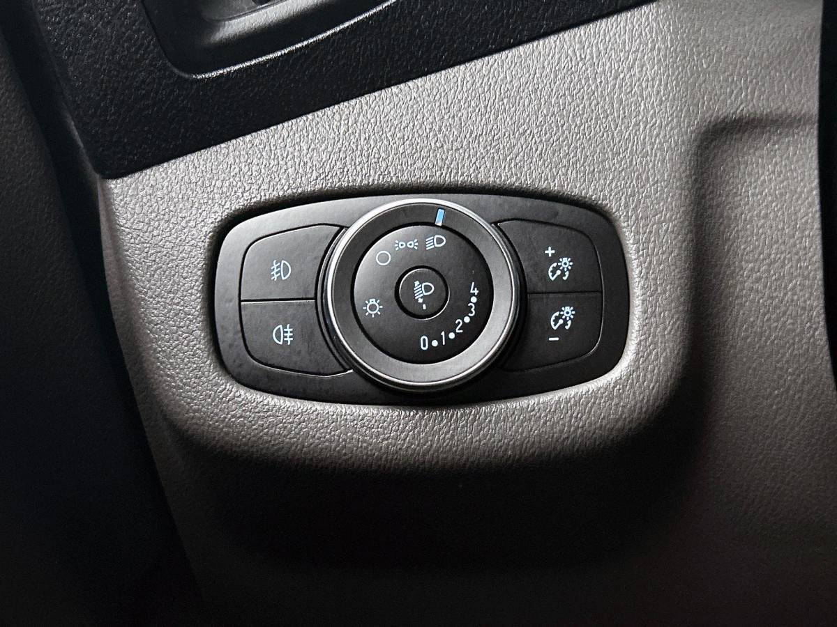 Ford Transit Connect Ford Transit Connect 1.5 EcoBlue Automaat L2 Trend Navigatie Airco Parkeersensoren Cruise Control Camera