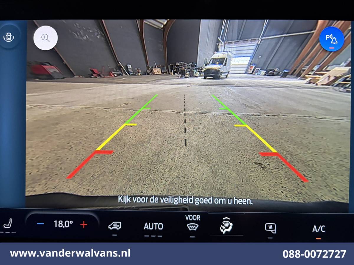 Ford Transit Custom Ford Transit Custom 2.0 TDCI 136pk L1H1 Euro6 Airco | Camera | Apple Carplay | LED | Cruisecontrol Android Auto, Verwarmde voorruit, Stoelverwarming, Parkeersensoren, Bijrijdersbank, 2740kg trekvermogen