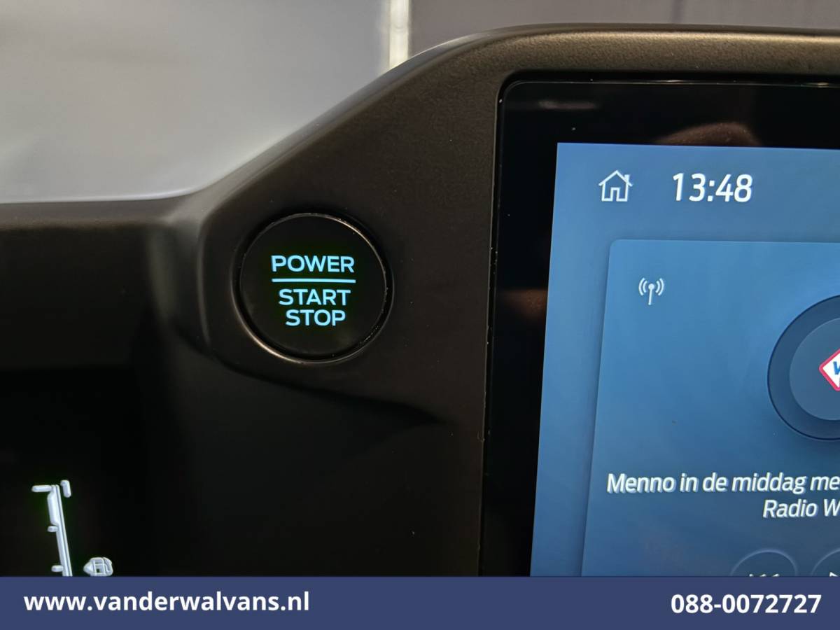 Ford Transit Custom Ford Transit Custom 2.0 TDCI 136pk L1H1 Euro6 Airco | Camera | Apple Carplay | LED | Cruisecontrol Android Auto, Verwarmde voorruit, Stoelverwarming, Parkeersensoren, Bijrijdersbank, 2740kg trekvermogen