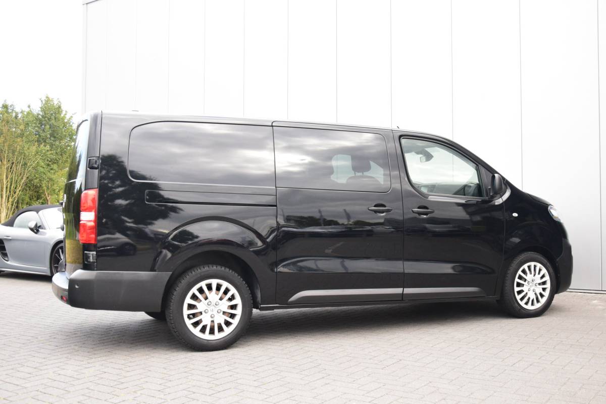 Opel Vivaro Opel Vivaro 2.0 CDTI L3H1 DC Edition 2x Schuifdeur Navi/Camera/Carplay HU PDC/Voor/Achter