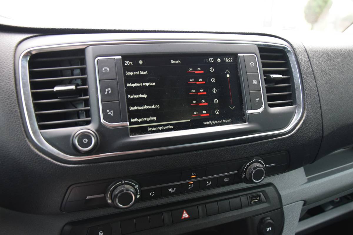 Opel Vivaro Opel Vivaro 2.0 CDTI L3H1 DC Edition 2x Schuifdeur Navi/Camera/Carplay HU PDC/Voor/Achter