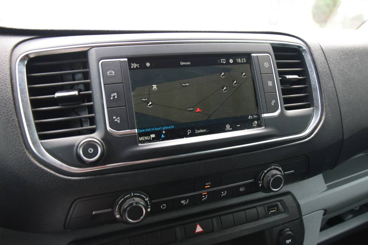 Opel Vivaro Opel Vivaro 2.0 CDTI L3H1 DC Edition 2x Schuifdeur Navi/Camera/Carplay HU PDC/Voor/Achter