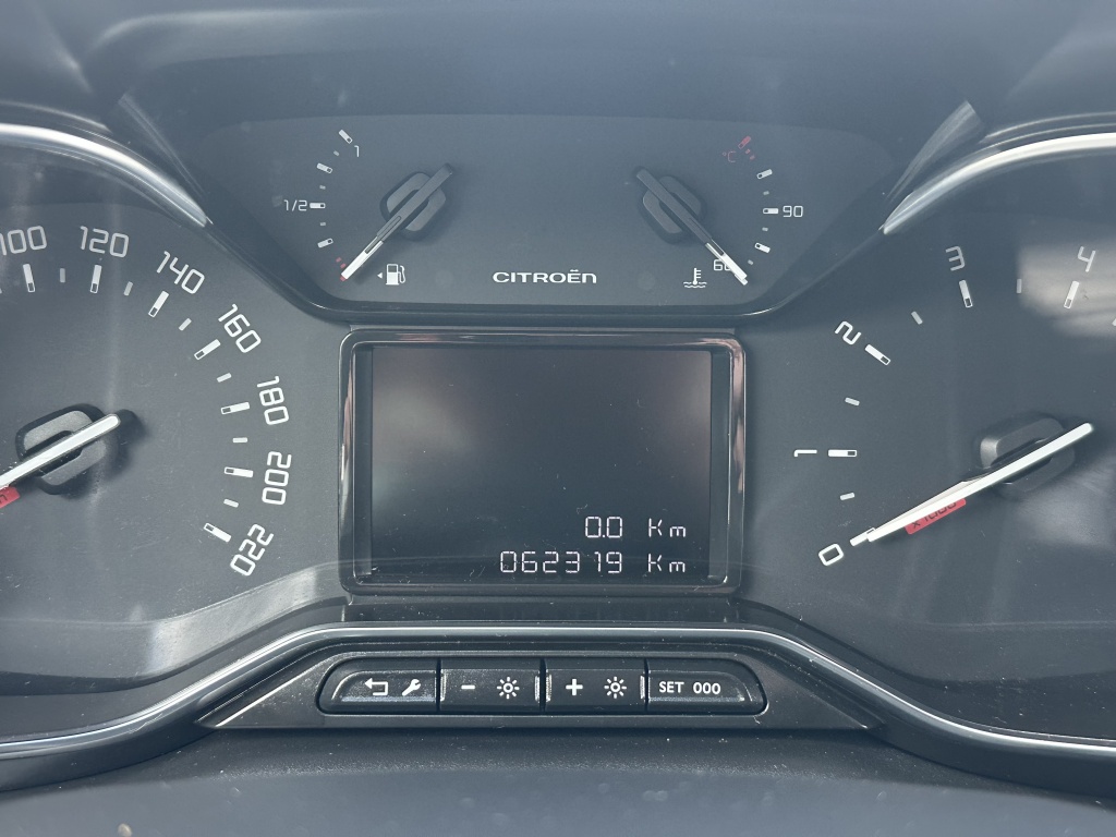 Citroën C3 Aircross Citroen C3 Aircross 1.2 Feel 110PK | Nieuwe distributieriem | Trekhaak |