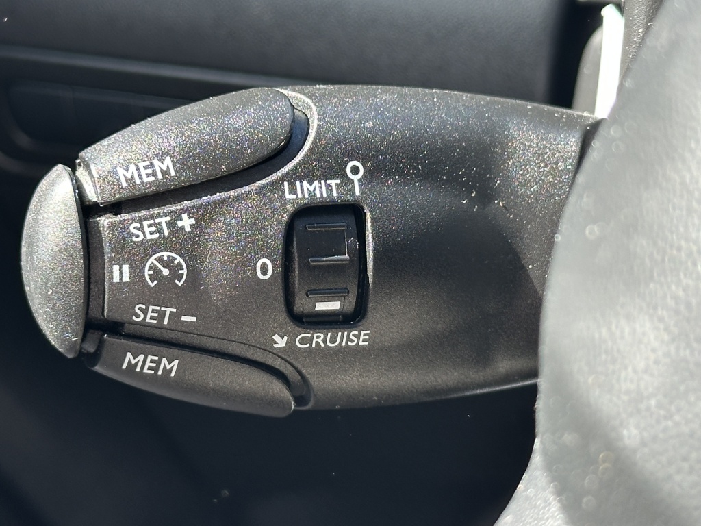 Citroën C3 Aircross Citroen C3 Aircross 1.2 Feel 110PK | Nieuwe distributieriem | Trekhaak |