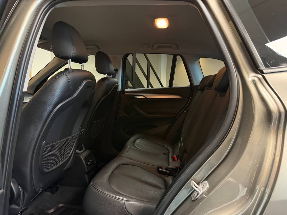 BMW X1 BMW X1 SDrive20i *Top onderhouden!* Automaat|Stoelverw.|Leer|Trekhaak|18”|192PK!