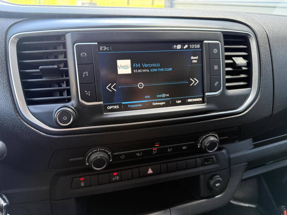 Peugeot Expert Peugeot Expert 2.0 BlueHDI 145 L3 Autom. 3 zits Navi Trekh.