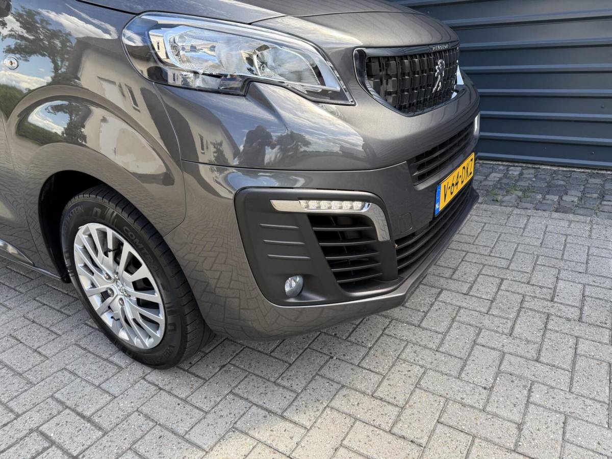 Peugeot Expert Peugeot Expert 2.0 BlueHDI 145 L3 Autom. 3 zits Navi Trekh.