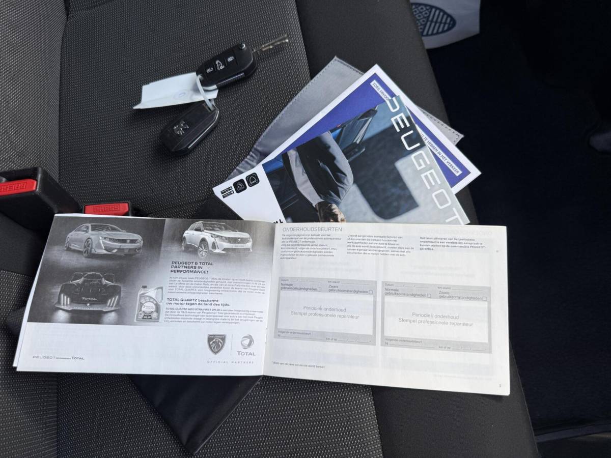 Peugeot Expert Peugeot Expert 2.0 BlueHDI 145 L3 Autom. 3 zits Navi Trekh.
