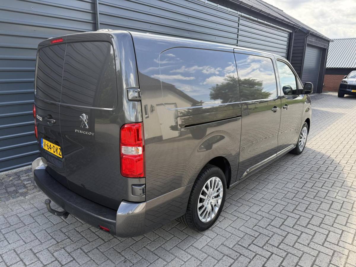 Peugeot Expert Peugeot Expert 2.0 BlueHDI 145 L3 Autom. 3 zits Navi Trekh.