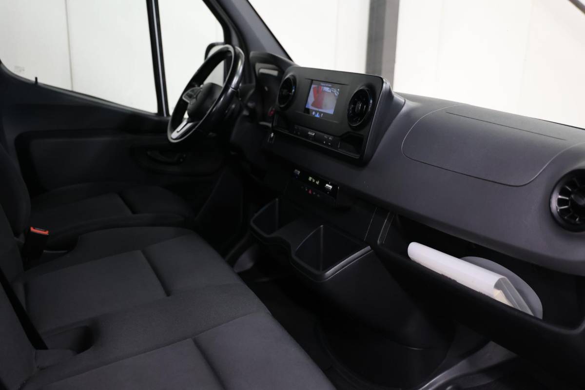 Mercedes-Benz Sprinter Mercedes-Benz Sprinter 2.2 CDI L2H2 DUBBEL CABINE DC 6 PERSONEN AUTOMAAT