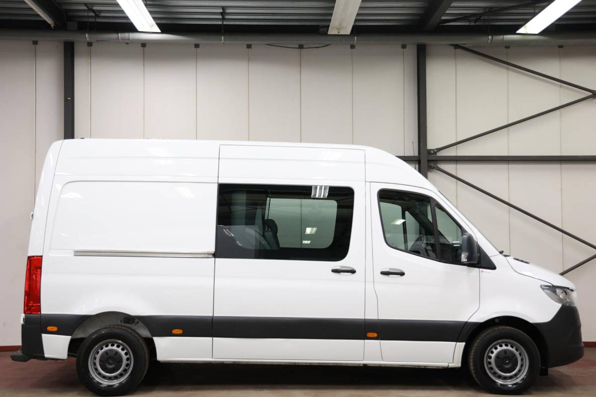 Mercedes-Benz Sprinter Mercedes-Benz Sprinter 2.2 CDI L2H2 DUBBEL CABINE DC 6 PERSONEN AUTOMAAT