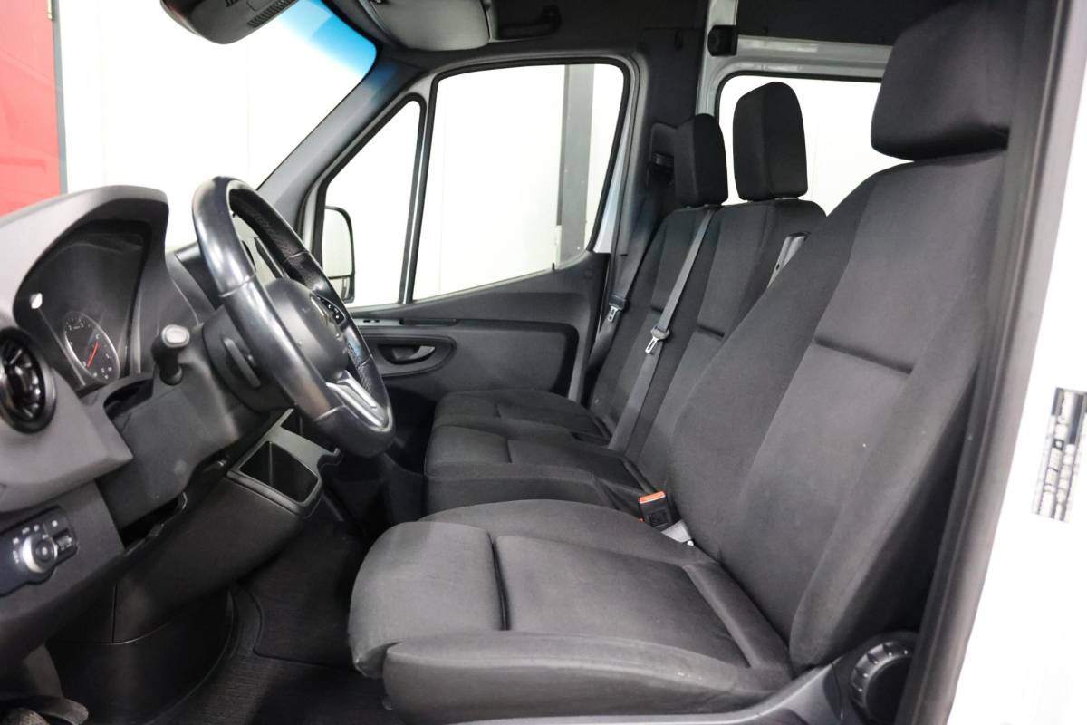 Mercedes-Benz Sprinter Mercedes-Benz Sprinter 2.2 CDI L2H2 DUBBEL CABINE DC 6 PERSONEN AUTOMAAT
