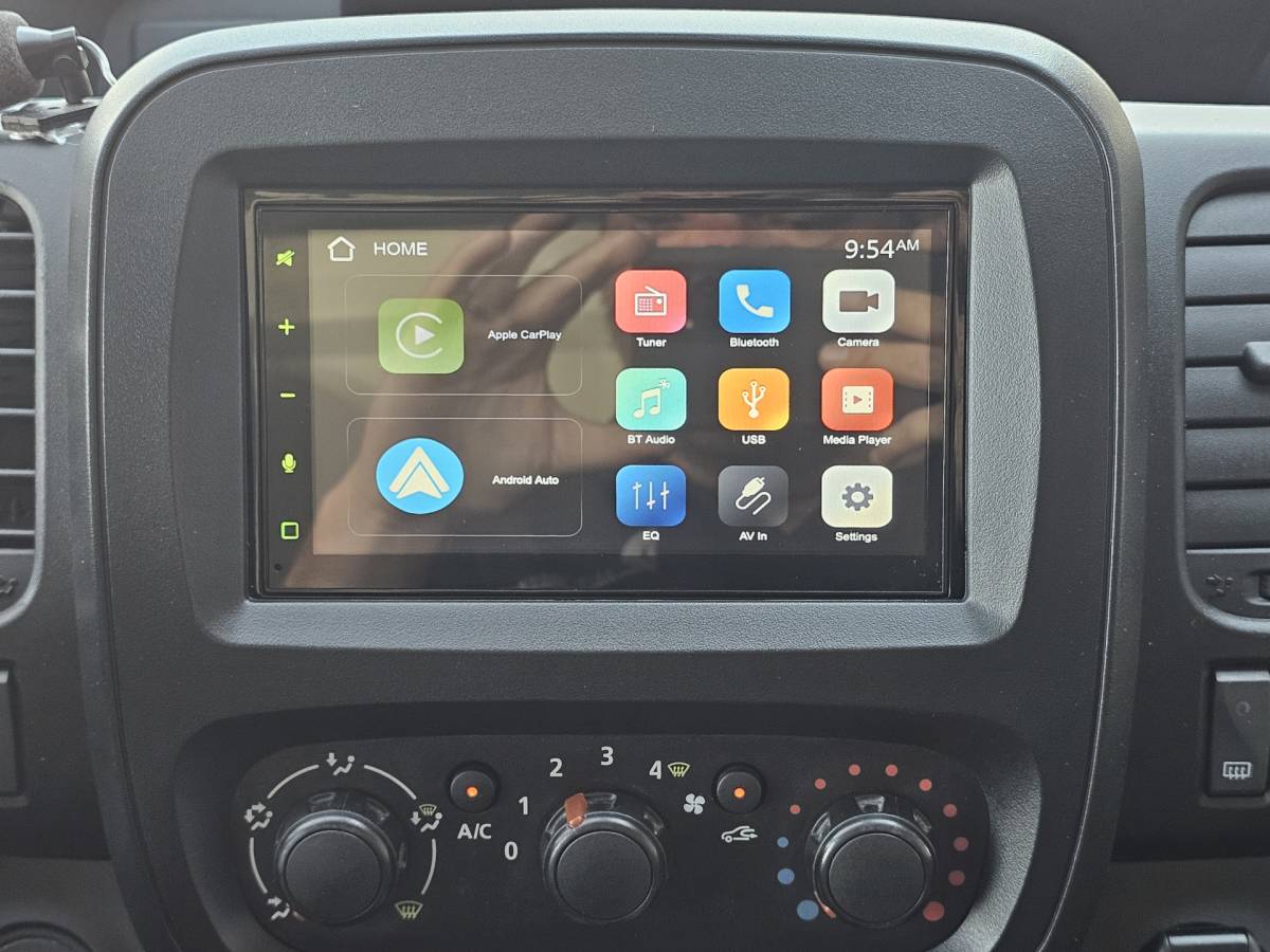 Renault Trafic Renault Trafic 1.6 dCi T29 L2H1 Comfort | Airco | Trekhaak | App-connect | Standkachel | Betimmering | Stoelverwarming | Bijrijdersbank |