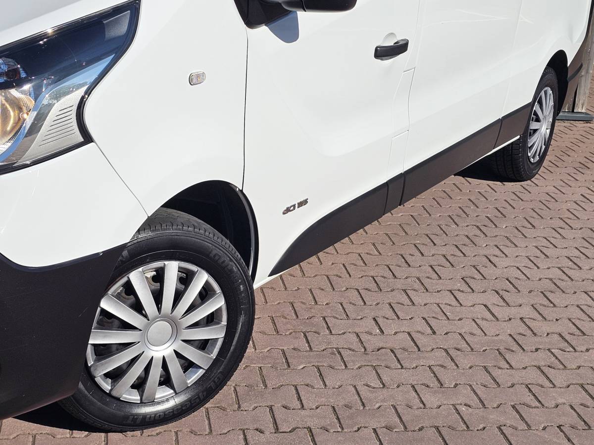 Renault Trafic Renault Trafic 1.6 dCi T29 L2H1 Comfort | Airco | Trekhaak | App-connect | Standkachel | Betimmering | Stoelverwarming | Bijrijdersbank |