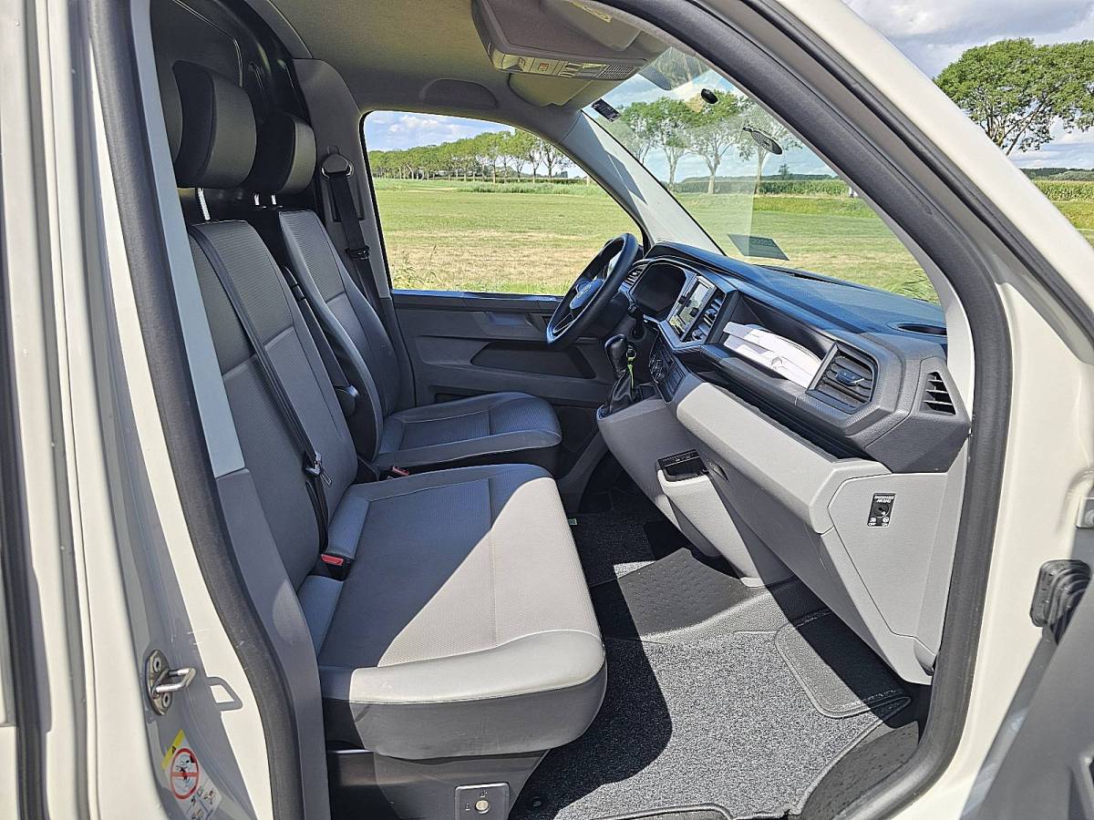 Volkswagen Transporter VOLKSWAGEN TRANSPORTER 2.0 TDI t6.1 150pk l2h1 autm