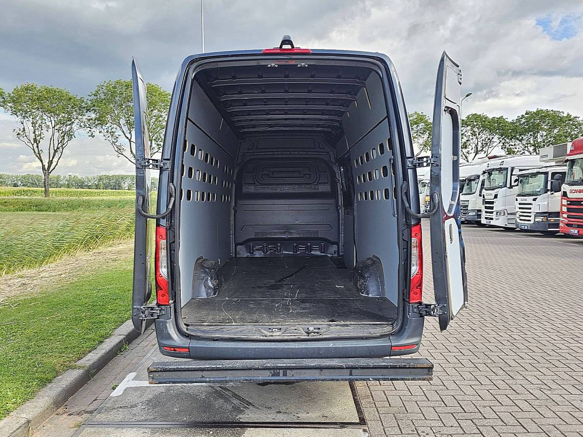 Mercedes-Benz Sprinter MERCEDES-BENZ SPRINTER 317 ac automaat euro6