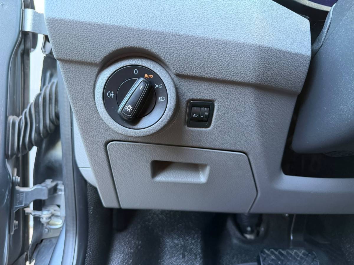 Volkswagen Transporter Volkswagen TRANSPORTER 2.0 TDI L2H1 28 Highline|PDC|CRUISE|CARPLAY