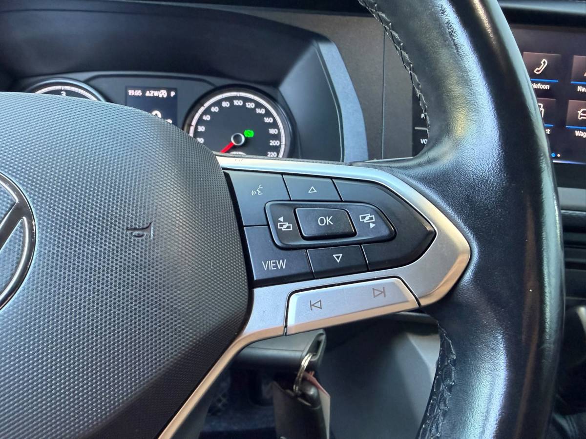 Volkswagen Transporter Volkswagen TRANSPORTER 2.0 TDI L2H1 28 Highline|PDC|CRUISE|CARPLAY