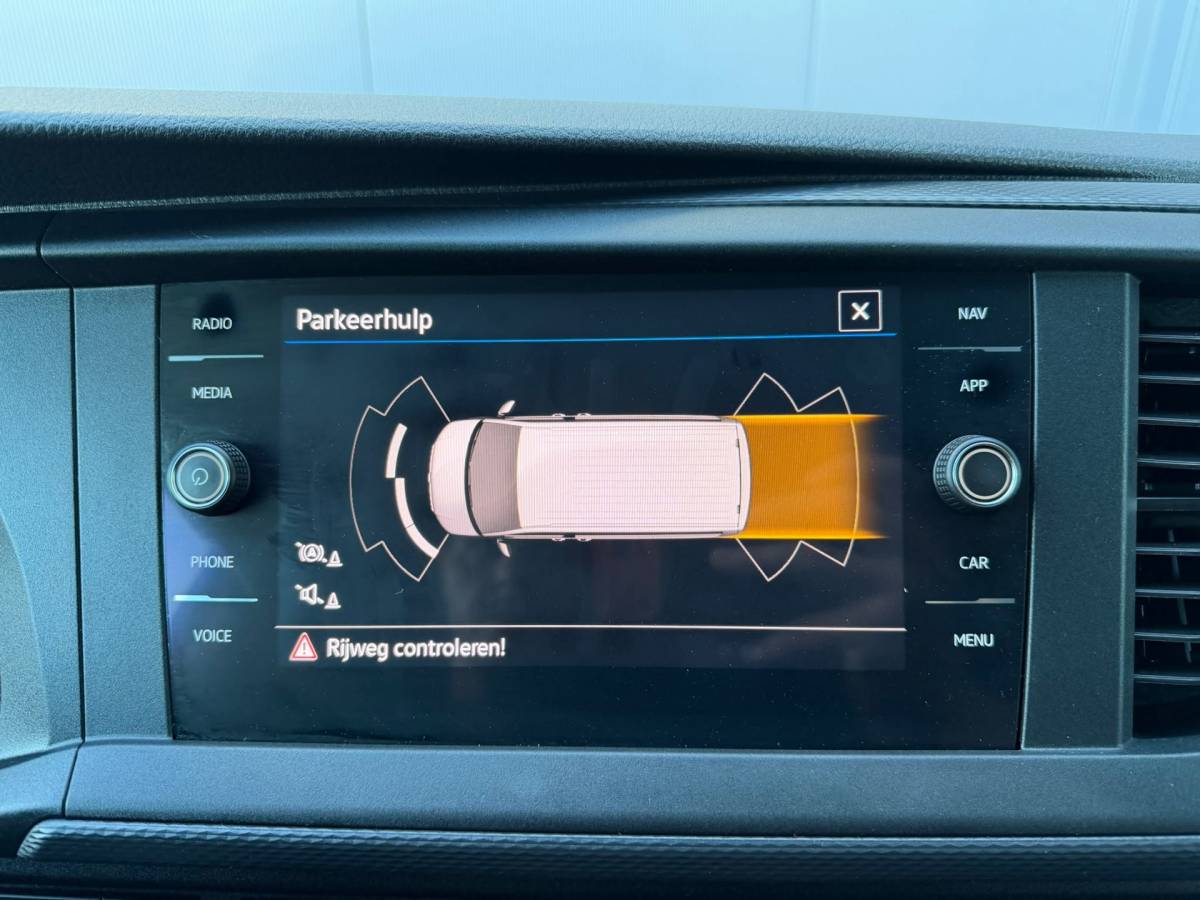 Volkswagen Transporter Volkswagen TRANSPORTER 2.0 TDI L2H1 28 Highline|PDC|CRUISE|CARPLAY