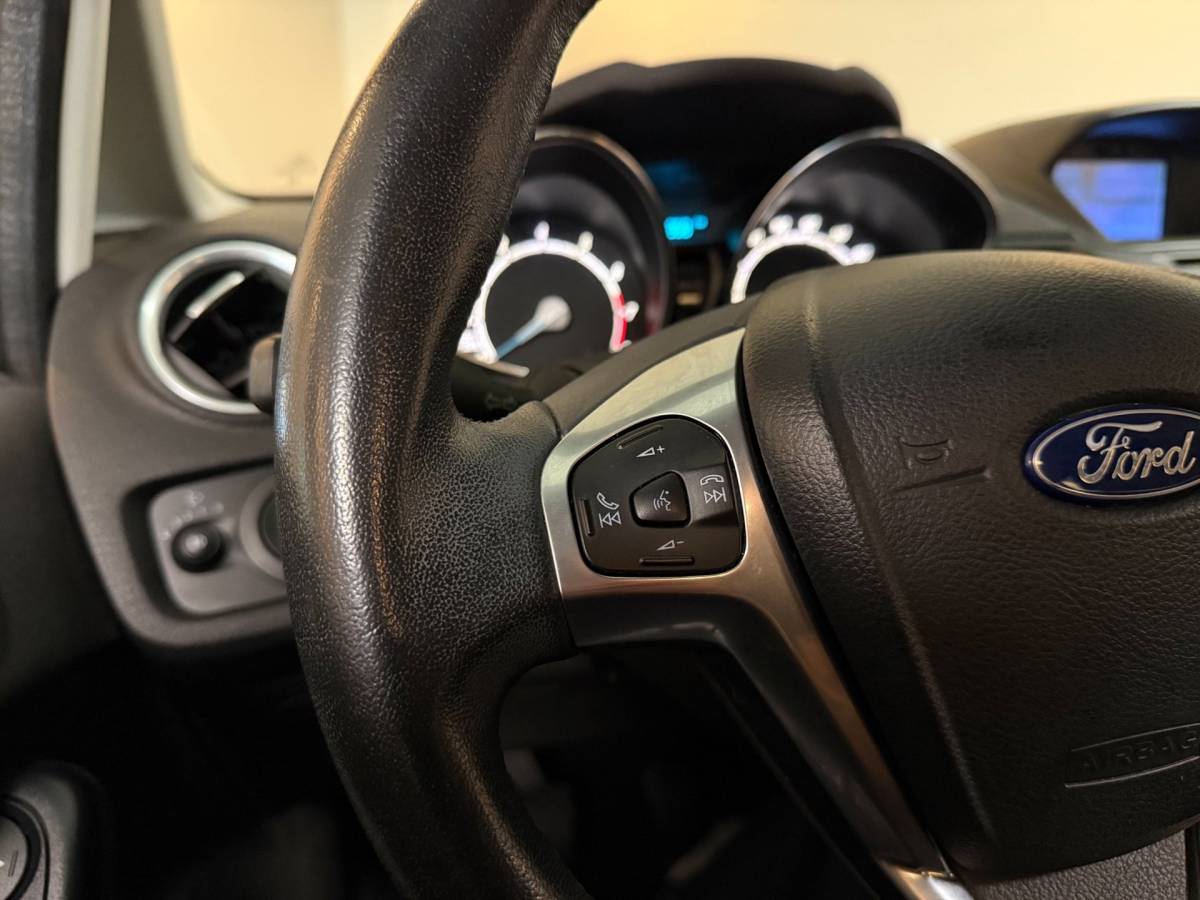 Ford Fiesta Ford Fiesta 1.0 Style Ultimate *Mint-Groen!* All-seasons|Cruise|Navi|PDC|BT|NAP