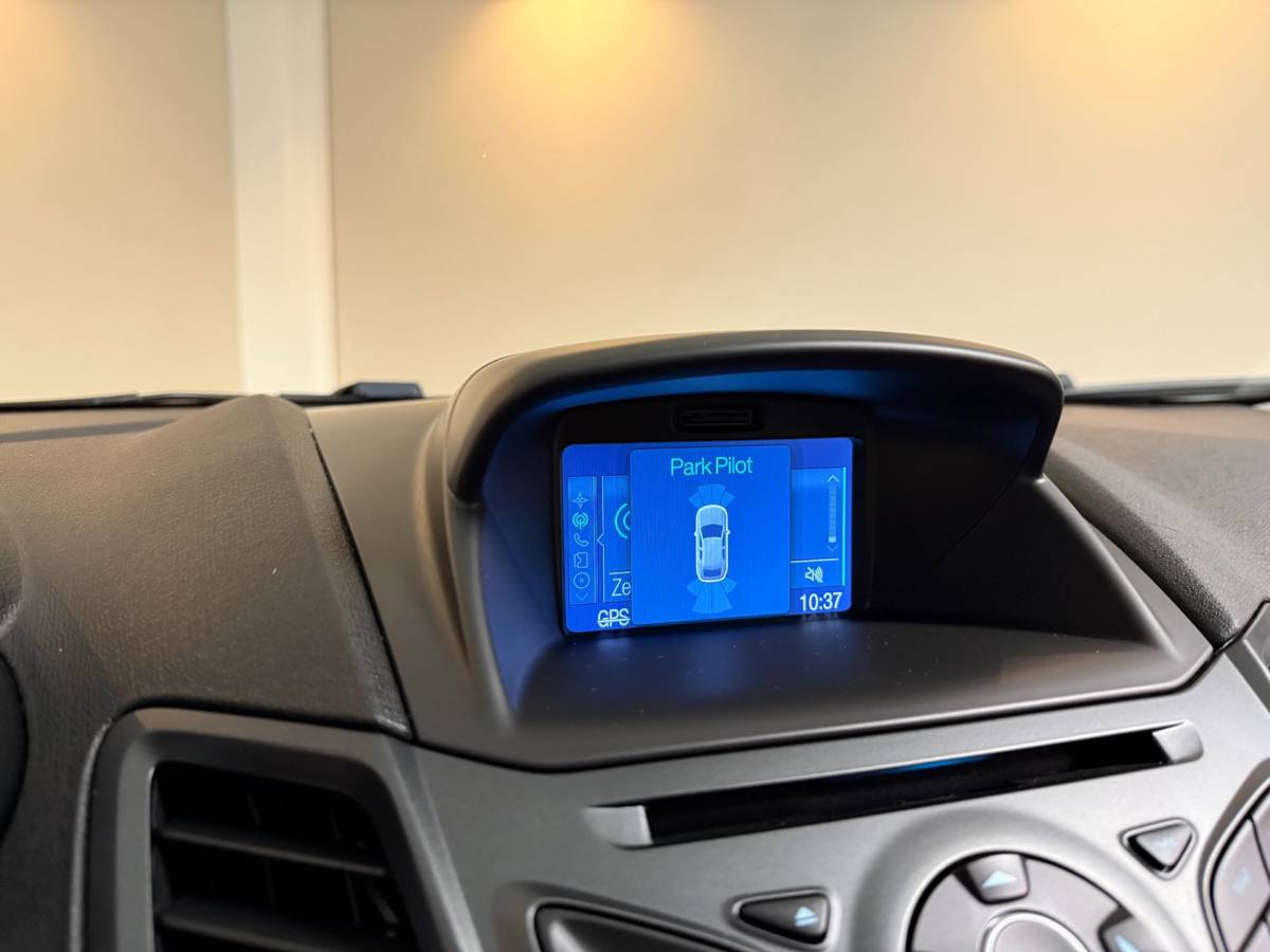 Ford Fiesta Ford Fiesta 1.0 Style Ultimate *Mint-Groen!* All-seasons|Cruise|Navi|PDC|BT|NAP