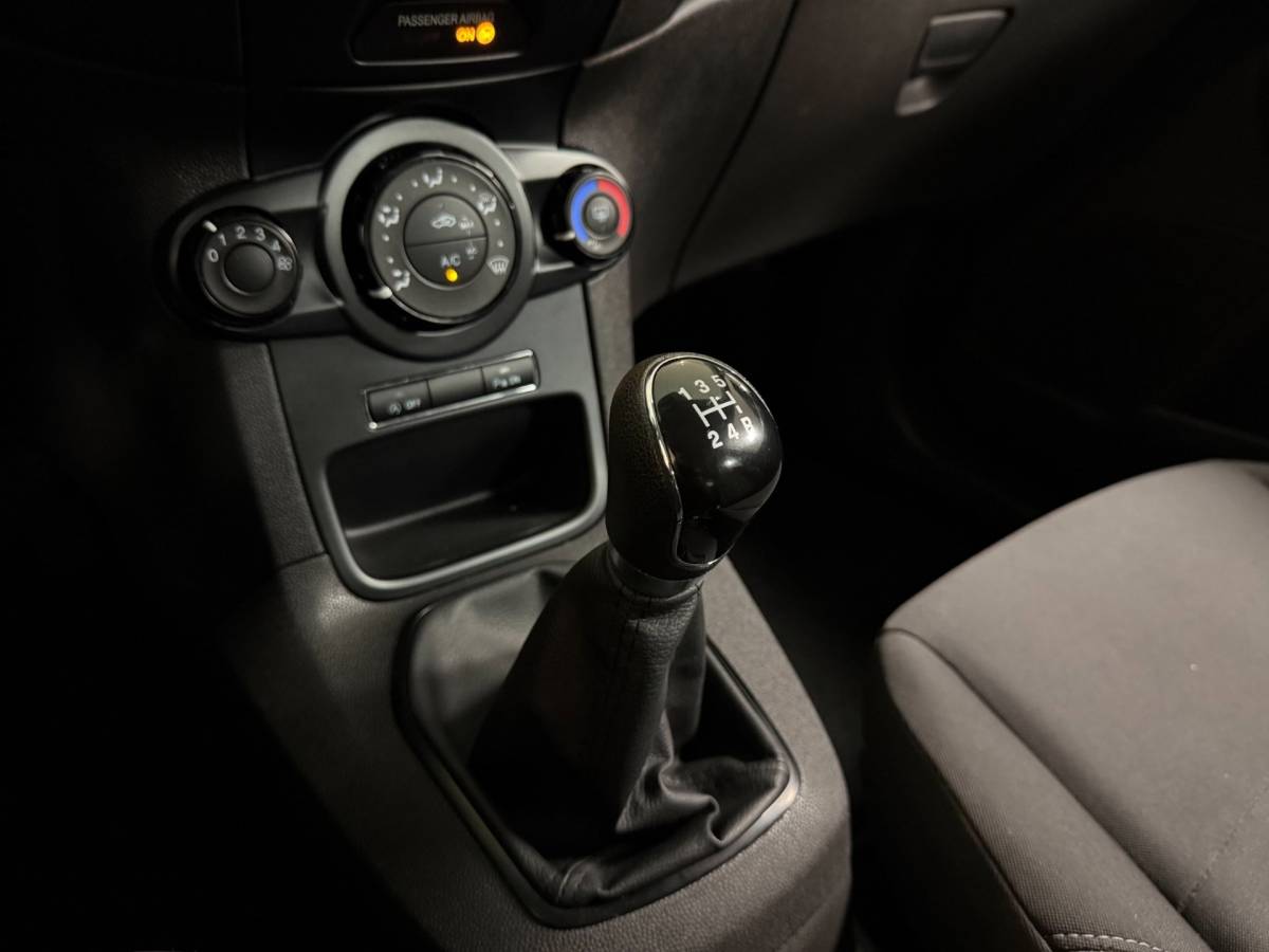 Ford Fiesta Ford Fiesta 1.0 Style Ultimate *Mint-Groen!* All-seasons|Cruise|Navi|PDC|BT|NAP