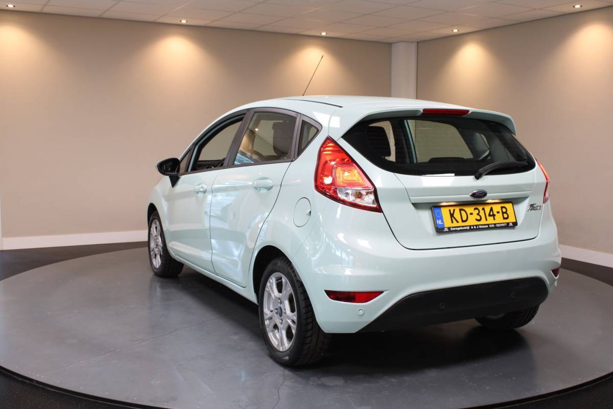 Ford Fiesta Ford Fiesta 1.0 Style Ultimate *Mint-Groen!* All-seasons|Cruise|Navi|PDC|BT|NAP