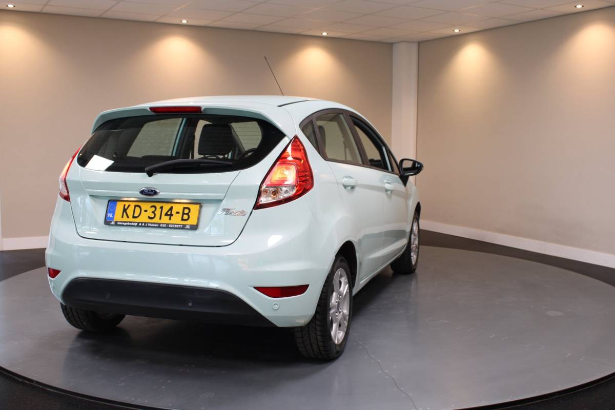 Ford Fiesta Ford Fiesta 1.0 Style Ultimate *Mint-Groen!* All-seasons|Cruise|Navi|PDC|BT|NAP