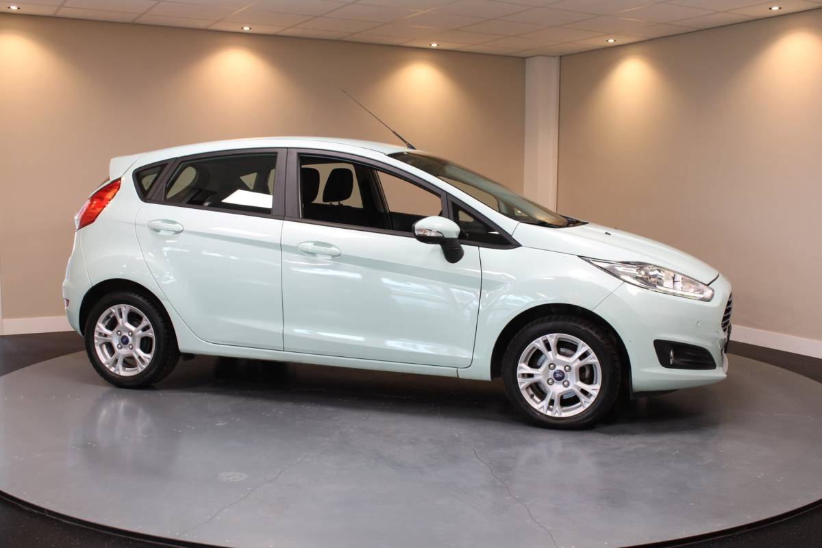 Ford Fiesta Ford Fiesta 1.0 Style Ultimate *Mint-Groen!* All-seasons|Cruise|Navi|PDC|BT|NAP