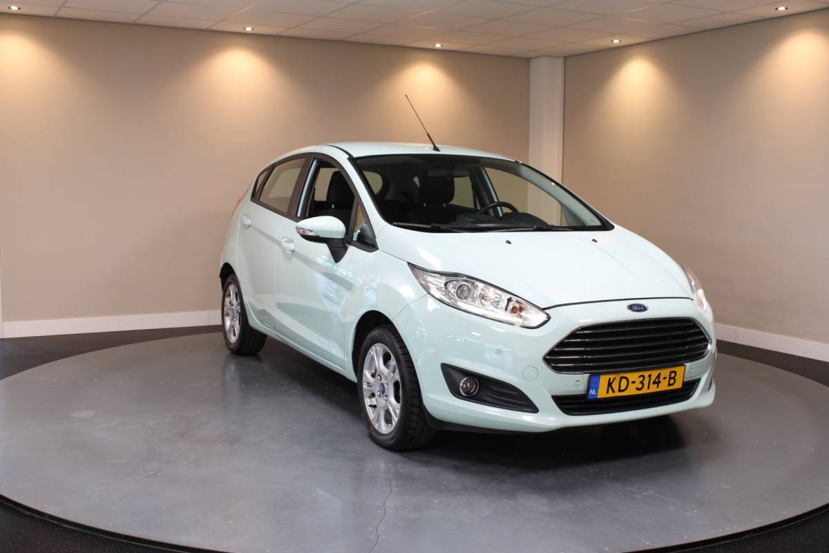 Ford Fiesta Ford Fiesta 1.0 Style Ultimate *Mint-Groen!* All-seasons|Cruise|Navi|PDC|BT|NAP