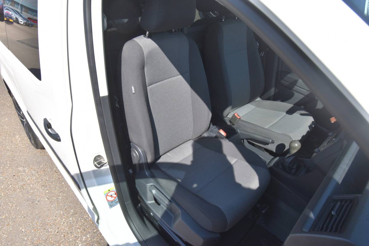 Volkswagen Caddy Volkswagen Caddy 2.0 TDI L2H1 BMT Maxi Comfortline , !!! MARGE AUTO !!!!! , AIRCO , CR CONTR , TREKHAAK , BETIMMERING ,