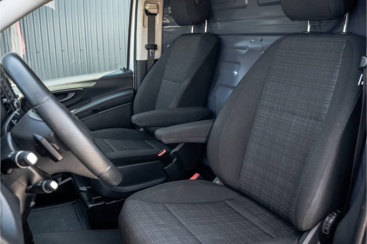 Mercedes-Benz Vito Mercedes-Benz Vito 114 CDI | 136 PK | Automaat | Camera | Cruise | PDC | Zijschuifdeur R+L  | Airco