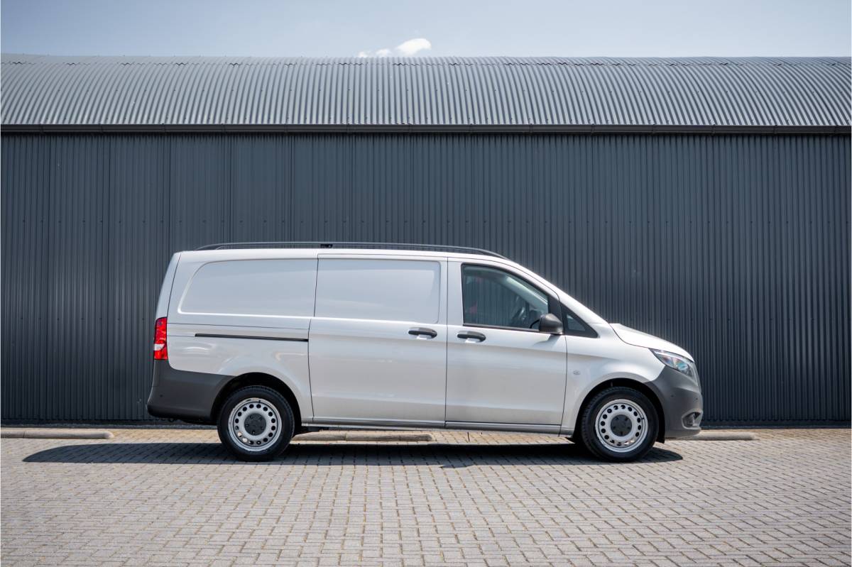 Mercedes-Benz Vito Mercedes-Benz Vito 114 CDI | 136 PK | Automaat | Camera | Cruise | PDC | Zijschuifdeur R+L  | Airco