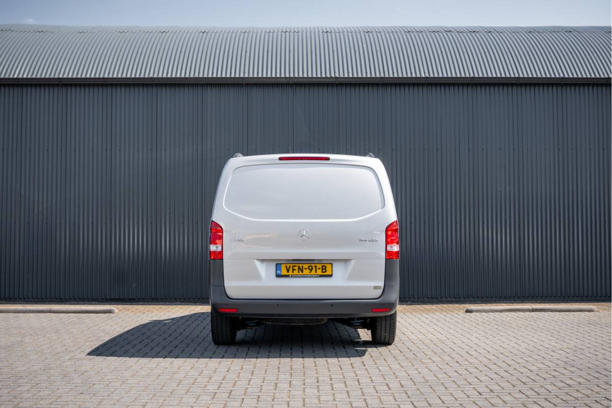 Mercedes-Benz Vito Mercedes-Benz Vito 114 CDI | 136 PK | Automaat | Camera | Cruise | PDC | Zijschuifdeur R+L  | Airco