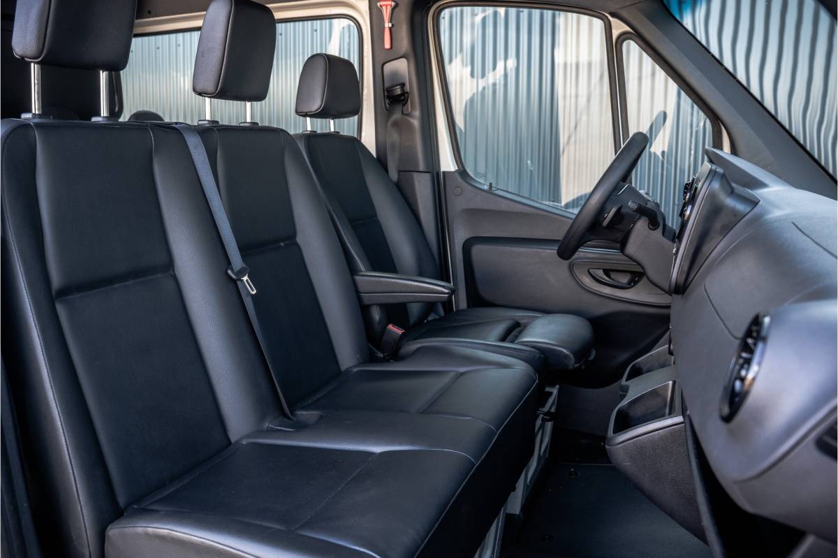 Mercedes-Benz Sprinter Mercedes-Benz Sprinter 516 CDI L3H2 | 7-Zits | 3.5T Trekgwicht | Automaat | Camera | Mbux | Climatronic | Trekhaak