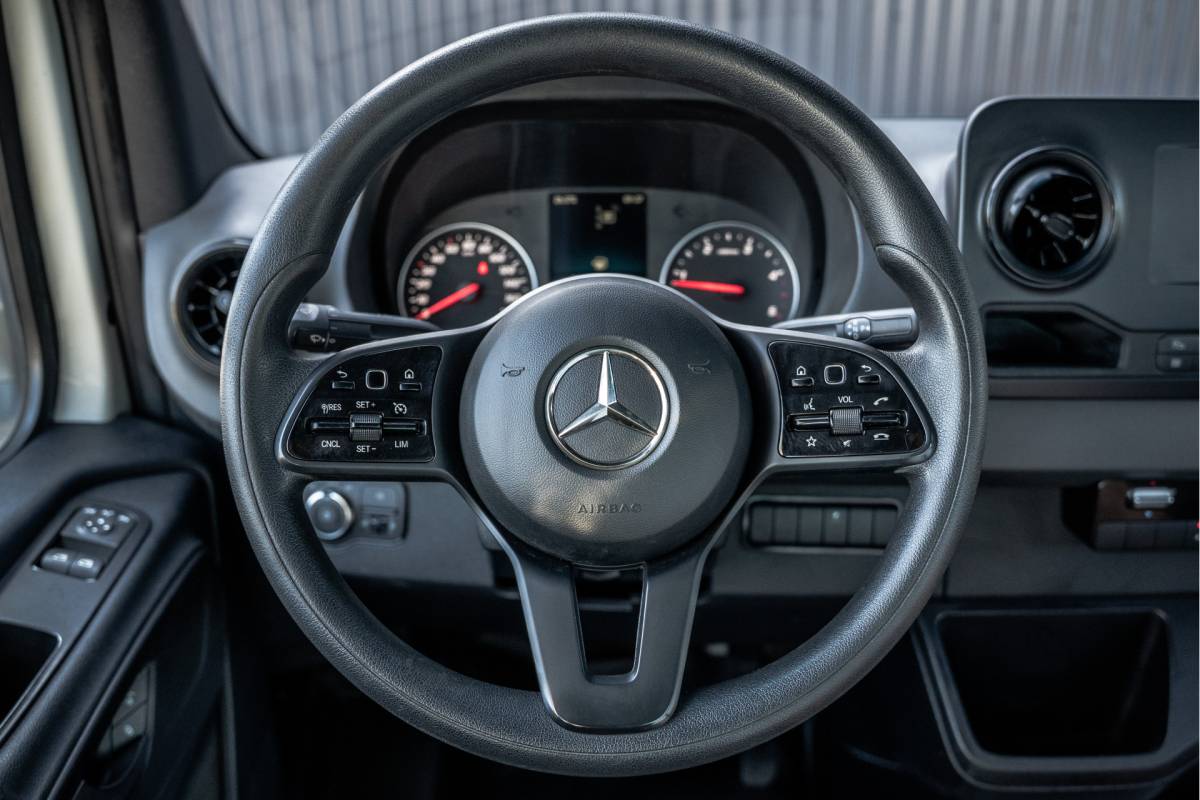 Mercedes-Benz Sprinter Mercedes-Benz Sprinter 516 CDI L3H2 | 7-Zits | 3.5T Trekgwicht | Automaat | Camera | Mbux | Climatronic | Trekhaak