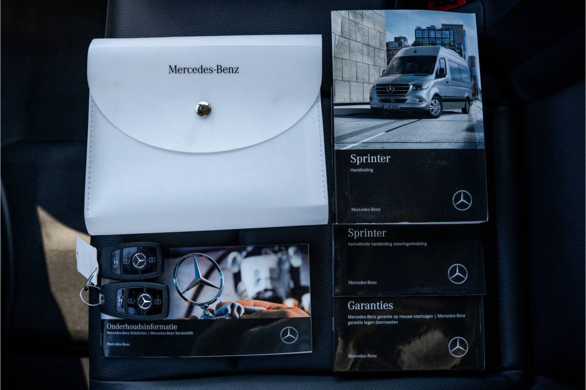 Mercedes-Benz Sprinter Mercedes-Benz Sprinter 516 CDI L3H2 | 7-Zits | 3.5T Trekgwicht | Automaat | Camera | Mbux | Climatronic | Trekhaak