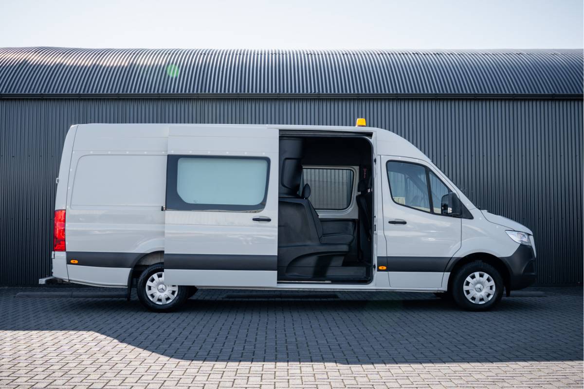 Mercedes-Benz Sprinter Mercedes-Benz Sprinter 516 CDI L3H2 | 7-Zits | 3.5T Trekgwicht | Automaat | Camera | Mbux | Climatronic | Trekhaak