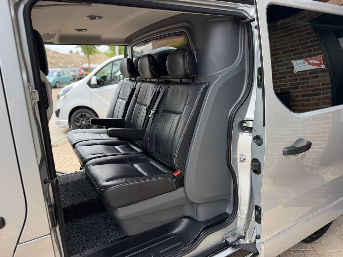 Opel Vivaro Opel Vivaro 1.6 CDTI L2H1 DC Innovation EcoFlex Dubbele Cabine Dubbele Schuifdeuren Airco Navi Keyless Entry Elk.Ramen Cruise Leer