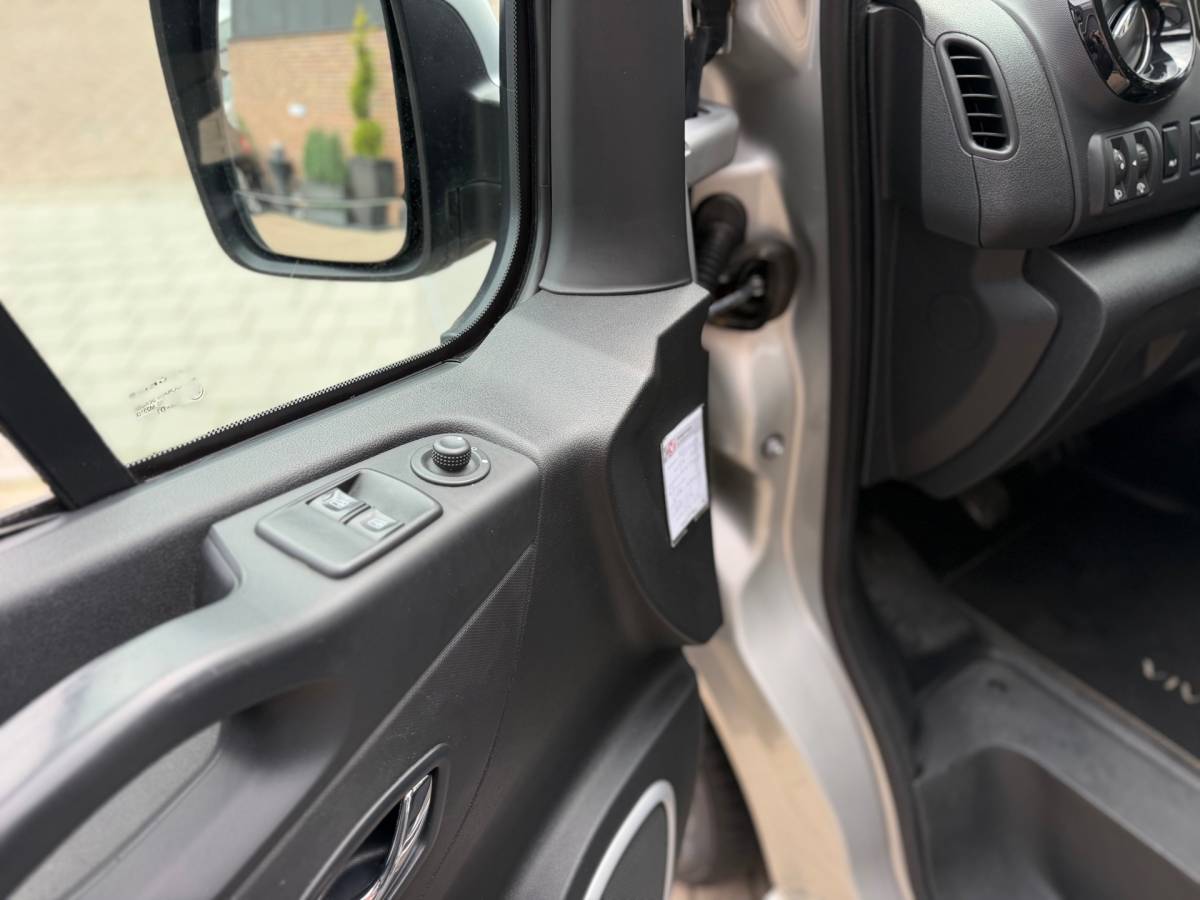 Opel Vivaro Opel Vivaro 1.6 CDTI L2H1 DC Innovation EcoFlex Dubbele Cabine Dubbele Schuifdeuren Airco Navi Keyless Entry Elk.Ramen Cruise Leer